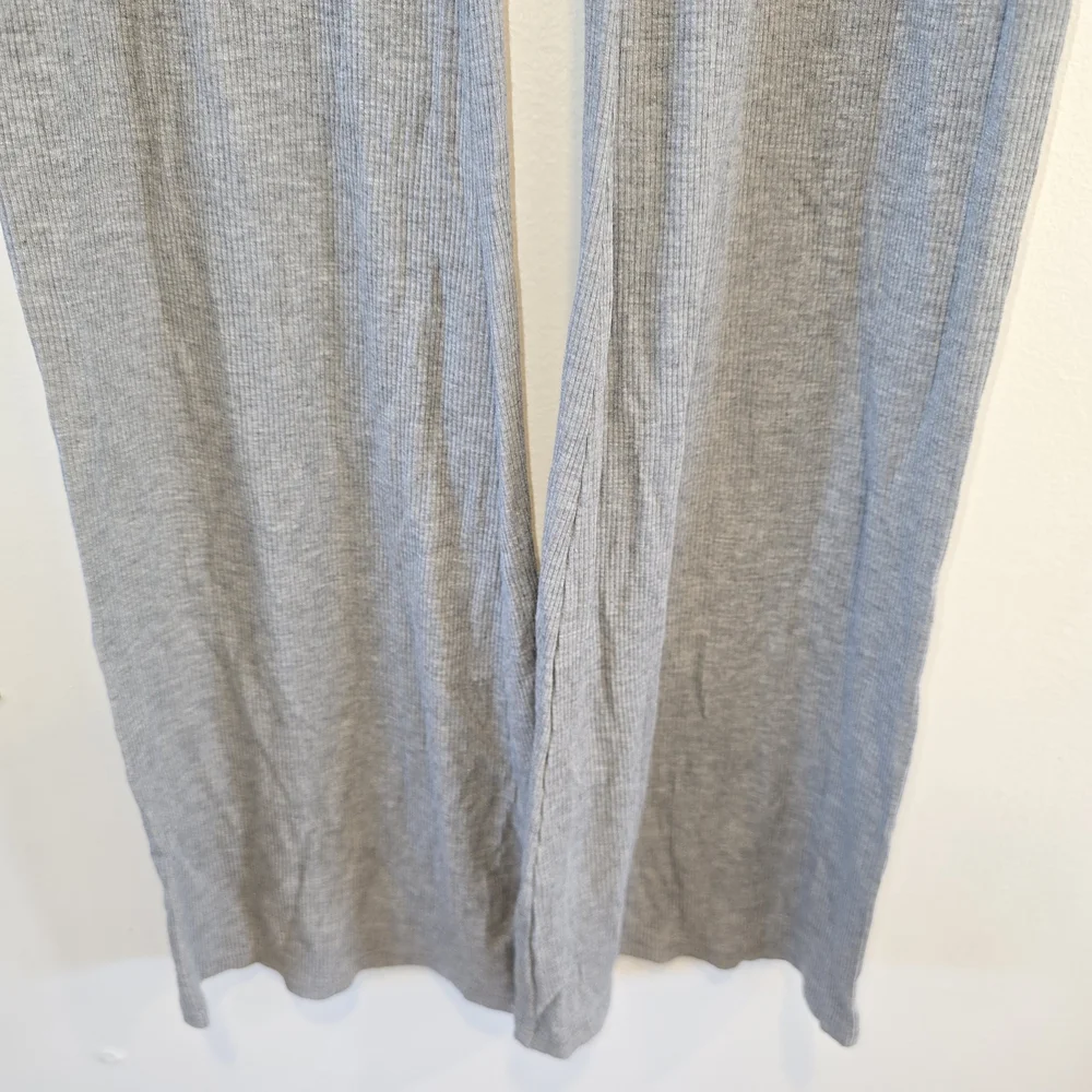 SKIMS Heather Gray Ribbed Lounge Pants Size Xs Nwot - Picture 2 of 7